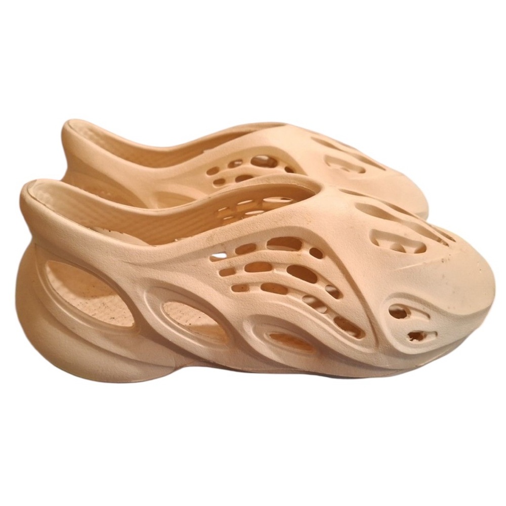 Plastic Slip-On gardening Shoes